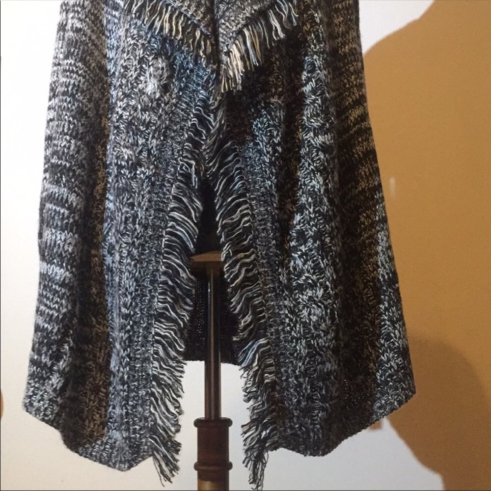 Heather Grey Open Cardigan Boho Fringe Brand NWT - Picture 5 of 8